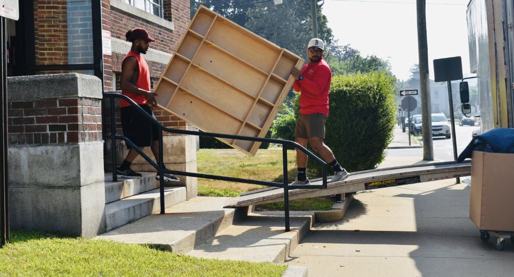Seacoast Movers moving furniture